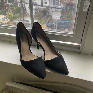 Black Old Navy Pointed Toe Pumps